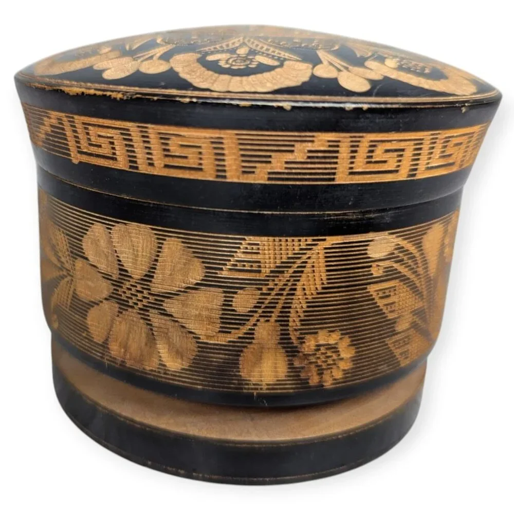 Vintage Round Wooden Carved Trinket Box w/ Lid Says Mexico